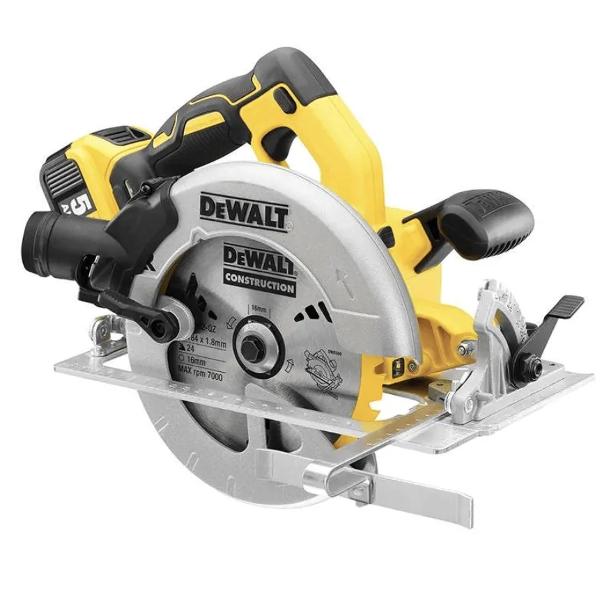 Photo de la scie circulaire 18V DeWalt DCS570NT-XJ Brushless, avec sa lame de 184mm et son coffret TSTAK, exemple de scie robuste chez Racetools.