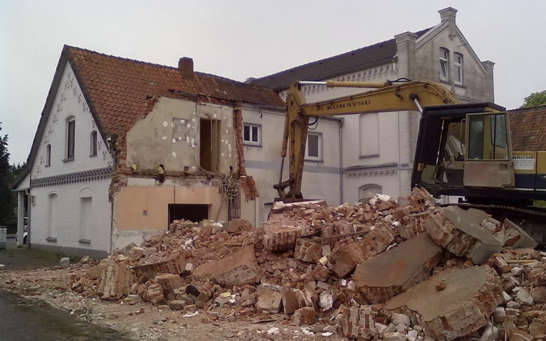Pourquoi reconstruire peut parfois être plus avantageux que rénover ?