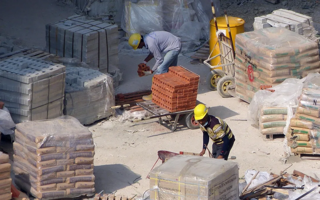 Sécurité sur chantier : quelles solutions adopter pour protéger vos équipements et batteries ?